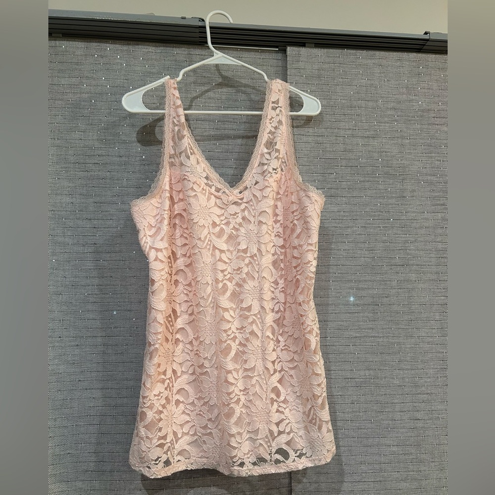 Torrid (2/2X) Lace Tank Top